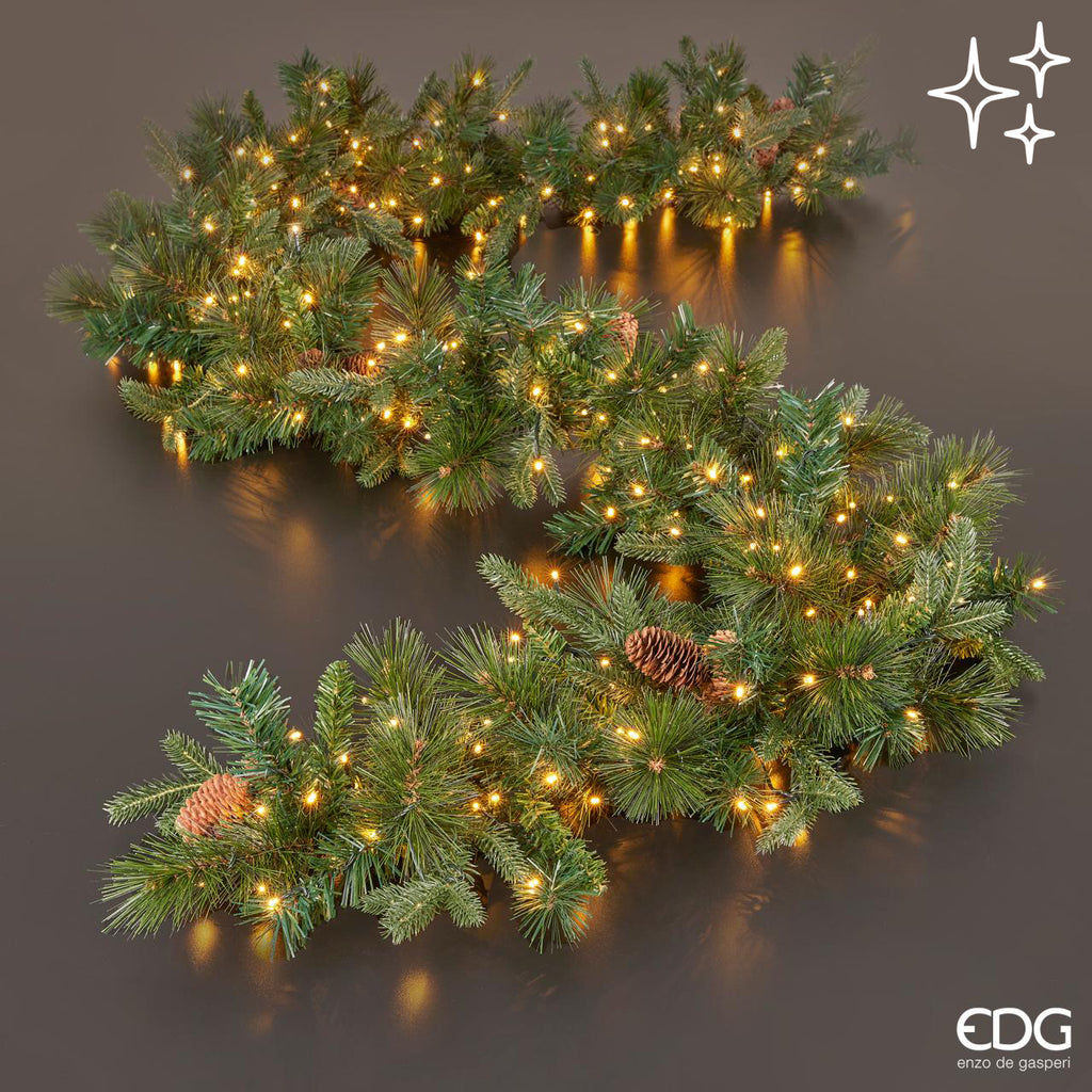 Village de Noël en résine avec lumières LED - Décoration de Noël Village de Noël en résine avec lumières LED - Décoration de Noël