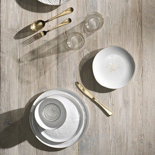 Weissestal 18-teiliges Speiseservice aus weißem Onix-Porzellan von Salvatore Izzo