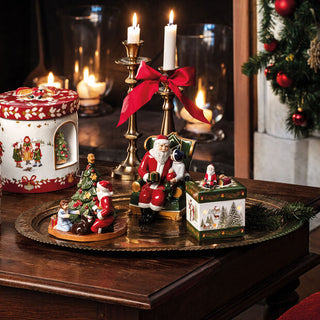 Villeroy &amp; Boch Santa Claus in an armchair