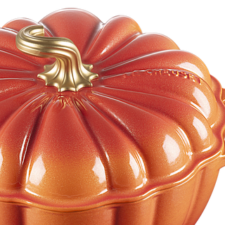 Le Creuset Cocotte Zucca Flamme Dorée aus verglastem Gusseisen, D24 cm