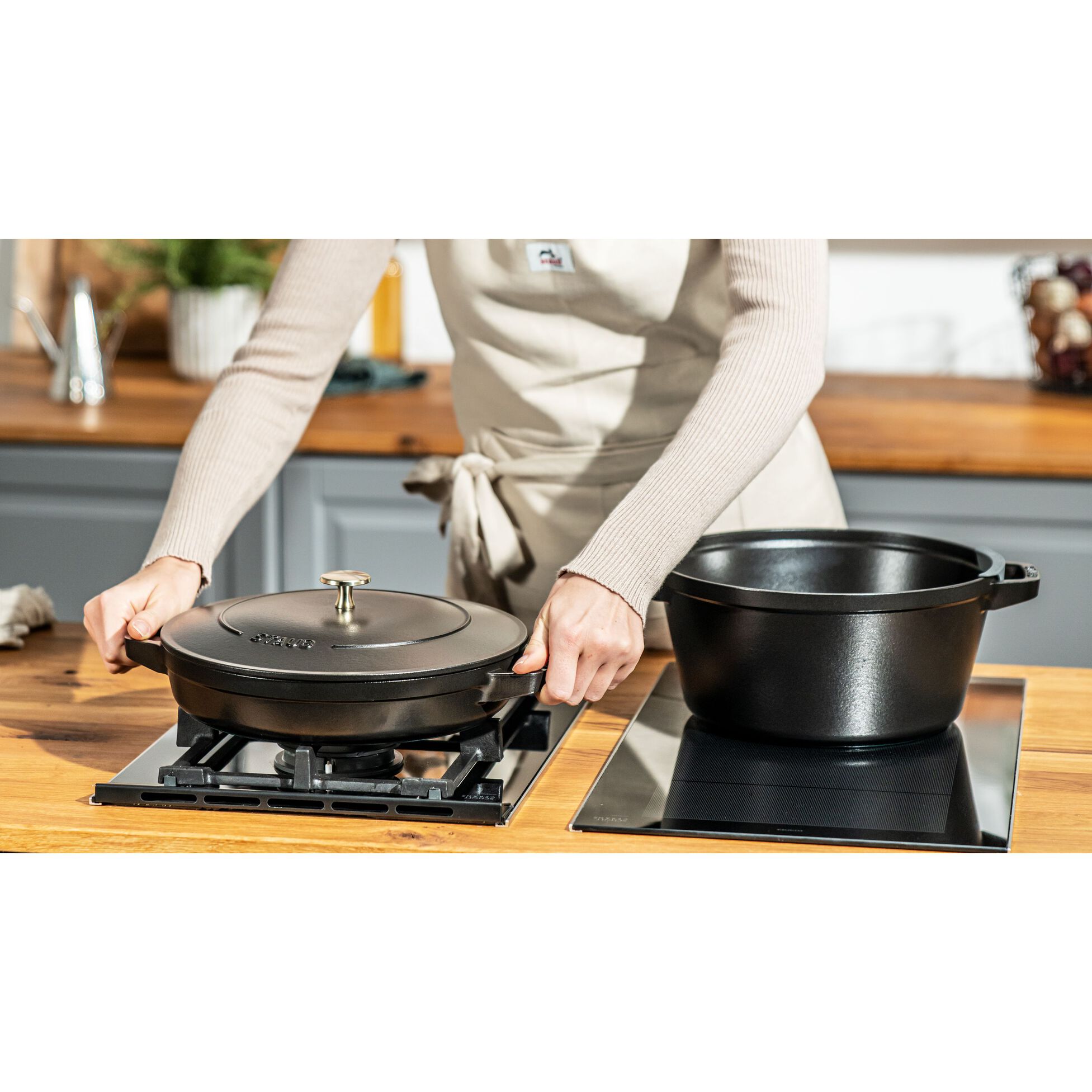 Staub Cocotte set pieces stackable cast iron 24 cm Black – Le Gioie