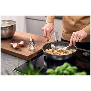 Zwilling Joy Plus Antihaft-Bratpfanne D24 cm aus Stahl