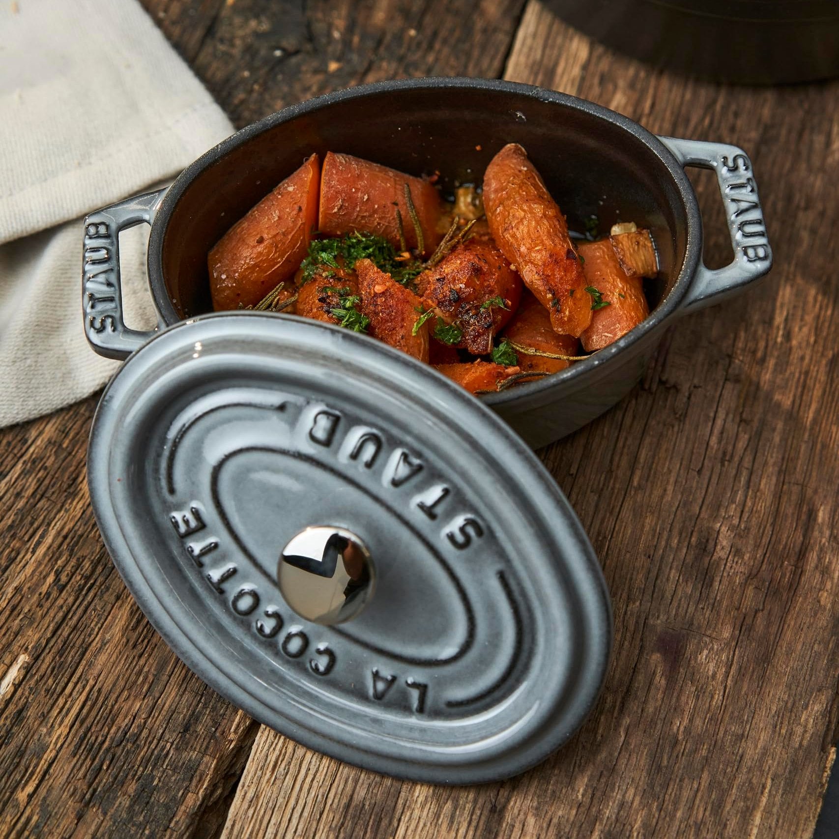 STAUB Mini Cocotte Ovale In Ceramica – 0,2L, Bianca, Per Muffin, Cioccolato E Porzioni Individuali