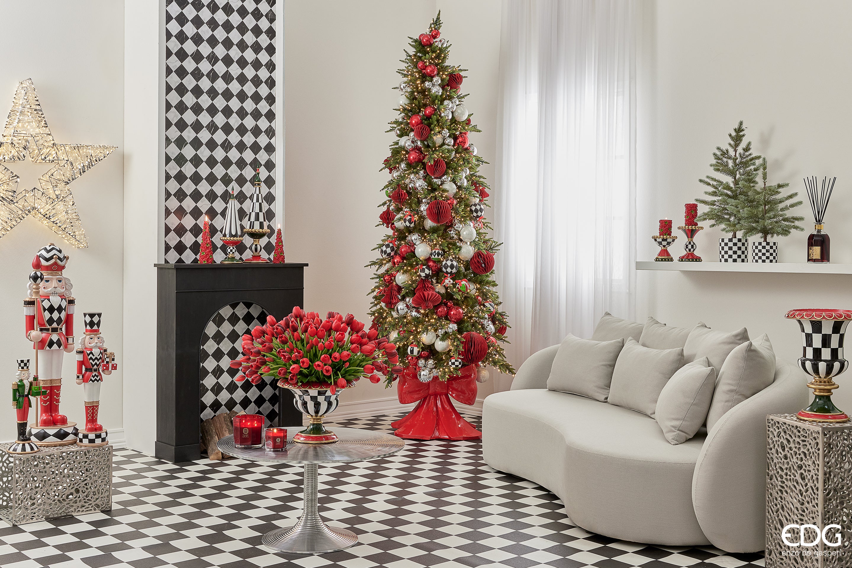 Albero di Natale di metallo color oro - 20 pz Albero di Natale di metallo color oro - 20 pz