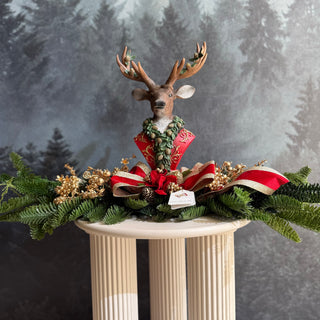 Die Joys-Bogenspitze aus rotem Samt, H130 m