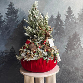 Die Joys-Bogenspitze aus rotem Samt, H130 m