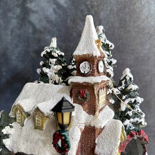 Die Joys-Bogenspitze aus rotem Samt, H130 m