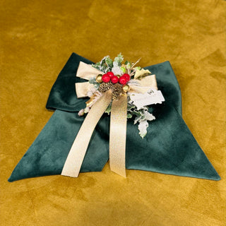 Lena Flowers Bow with Green Velvet Hanger 20x22 cm