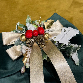 Lena Flowers Bow with Green Velvet Hanger 20x22 cm