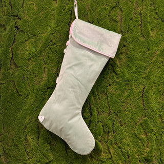 Media de terciopelo verde menta y rosa con volante Alt. 50 cm