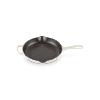 Le Creuset Evolution Double Spout Frying Pan in Glazed Cast Iron D23 cm Meringue