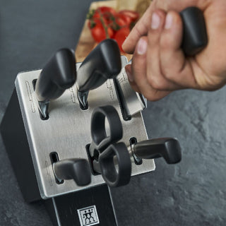 Zwilling 7-teiliger Vier-Sterne-Messerblock aus schwarzem Holz