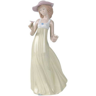 NAO Statuetta Porcellana Giovane con Cappello H25 cm