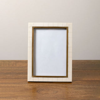 Chehoma White Photo Frame with Brass Inner Edge 20.5x15.5 cm