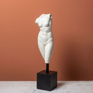 Chehoma Bust of Dione in Resin with Base 44×12×12 cm