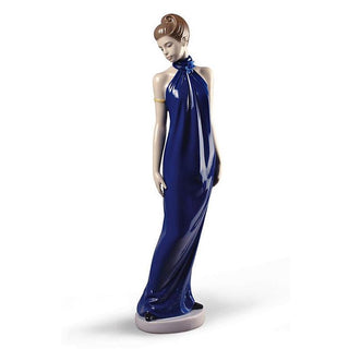 Estatua de porcelana Nao El modelo Edición especial Al. 31 cm