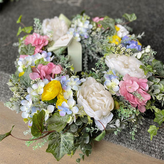 Fiori Di Lena Ghirlanda Fuoriporta con Fiori e Erbette Varie D45 cm Bianco