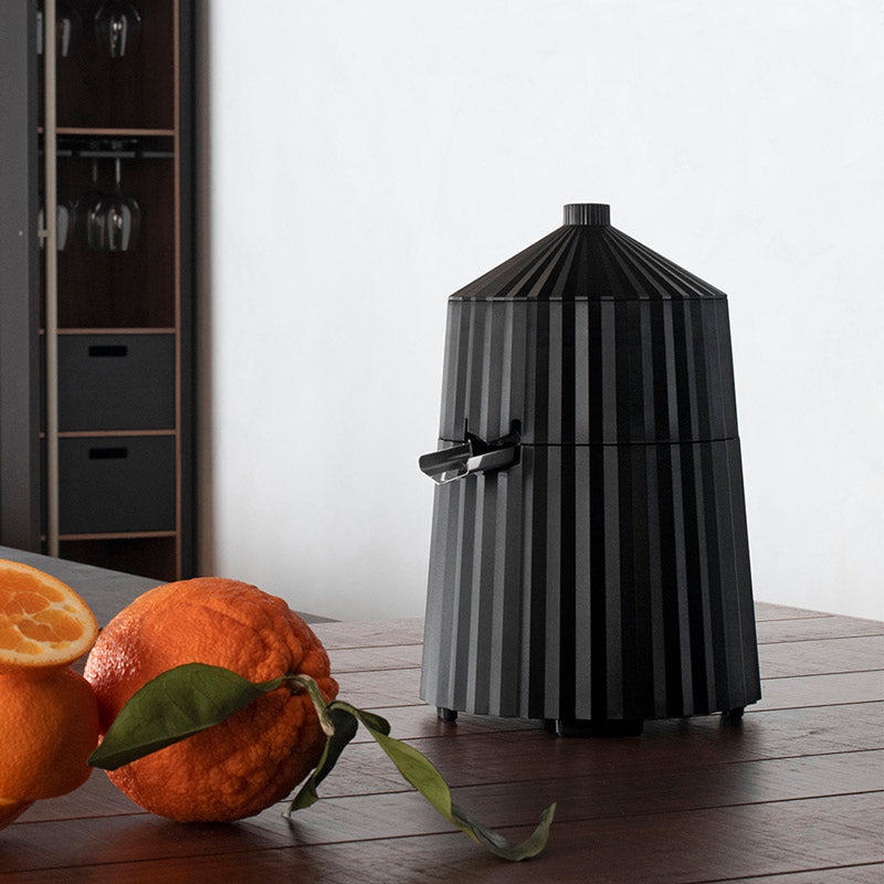 Alessi Black Plissé Electric Citrus Squeezer – Le Gioie