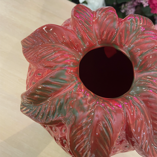 EDG Enzo De Gasperi Strawberry Chakra Vase with Leaves H21 cm