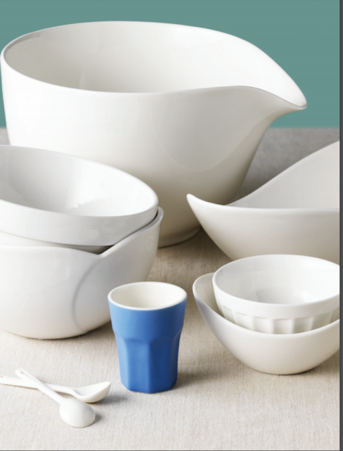 Patatine Fritte Increspate Dorate Con La Spezia In Ciotola Bianca Della - Foto 8