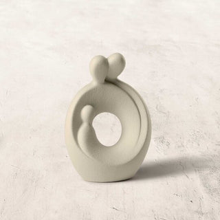 Lineasette Sculpture Love in the Center in Gray Stoneware H21 cm