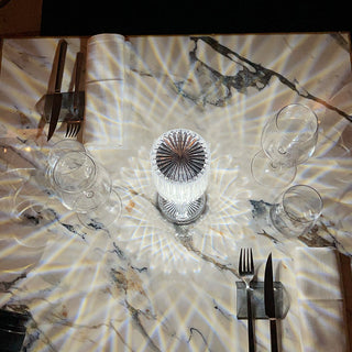 Sophia Lampada da tavolo in acrilico trasparente a Led ricaricabile effetto cristallo