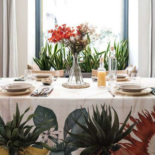 The Napking Fritillaria tablecloth 180x270 cm in Linen